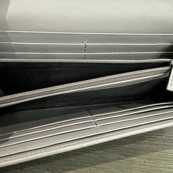 GUCCI Grey Monogrammed Leather Wallet - Picture 8 of 10